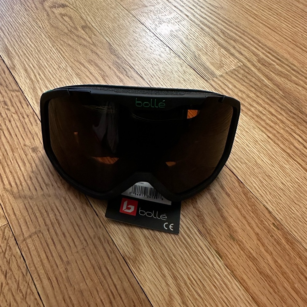 Bolle snowboarding goggles